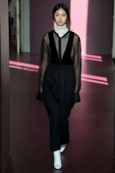 Look 22